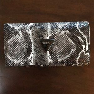 Brand new Guess wallet with tags
